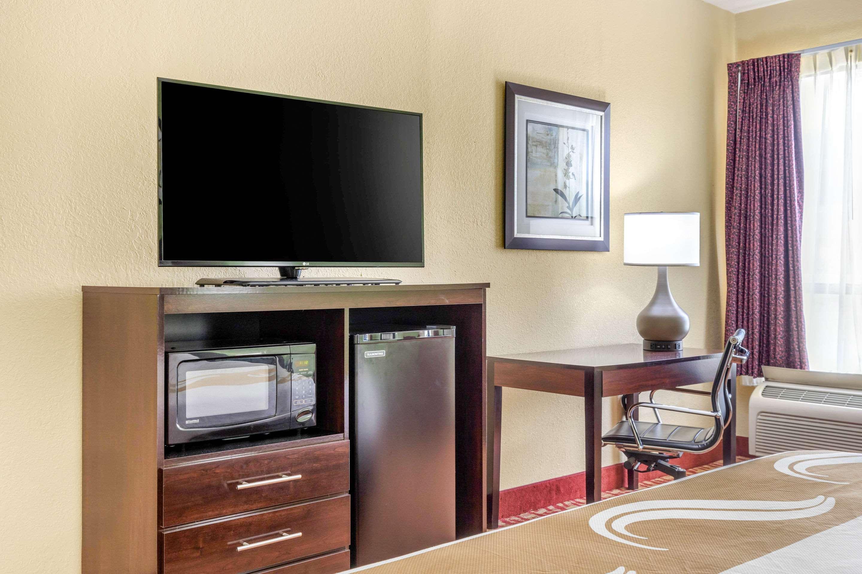 Quality Inn & Suites Lexington Exteriör bild