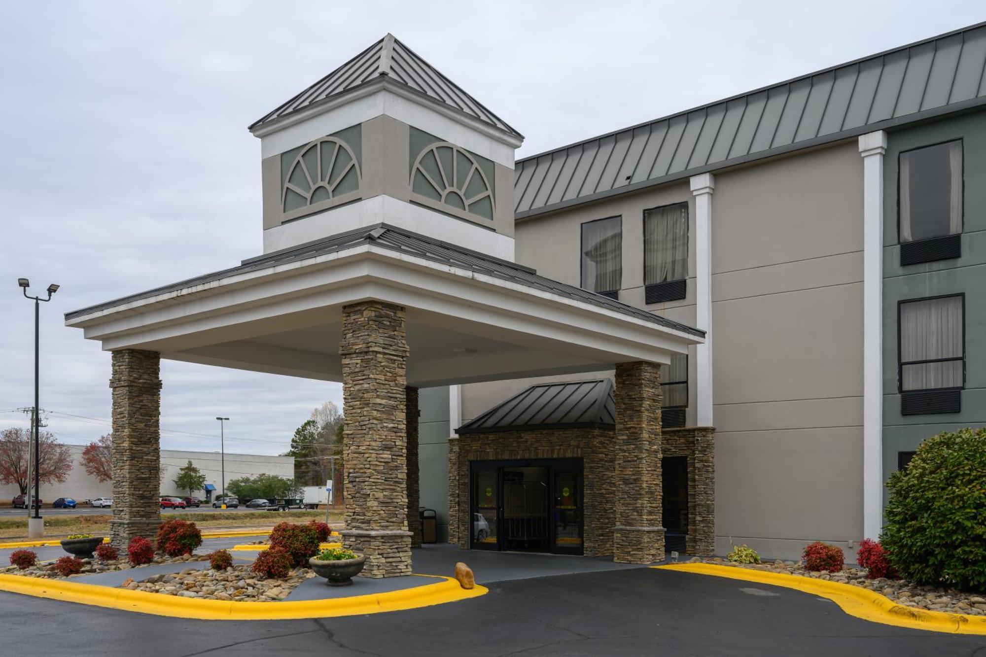 Quality Inn & Suites Lexington Exteriör bild