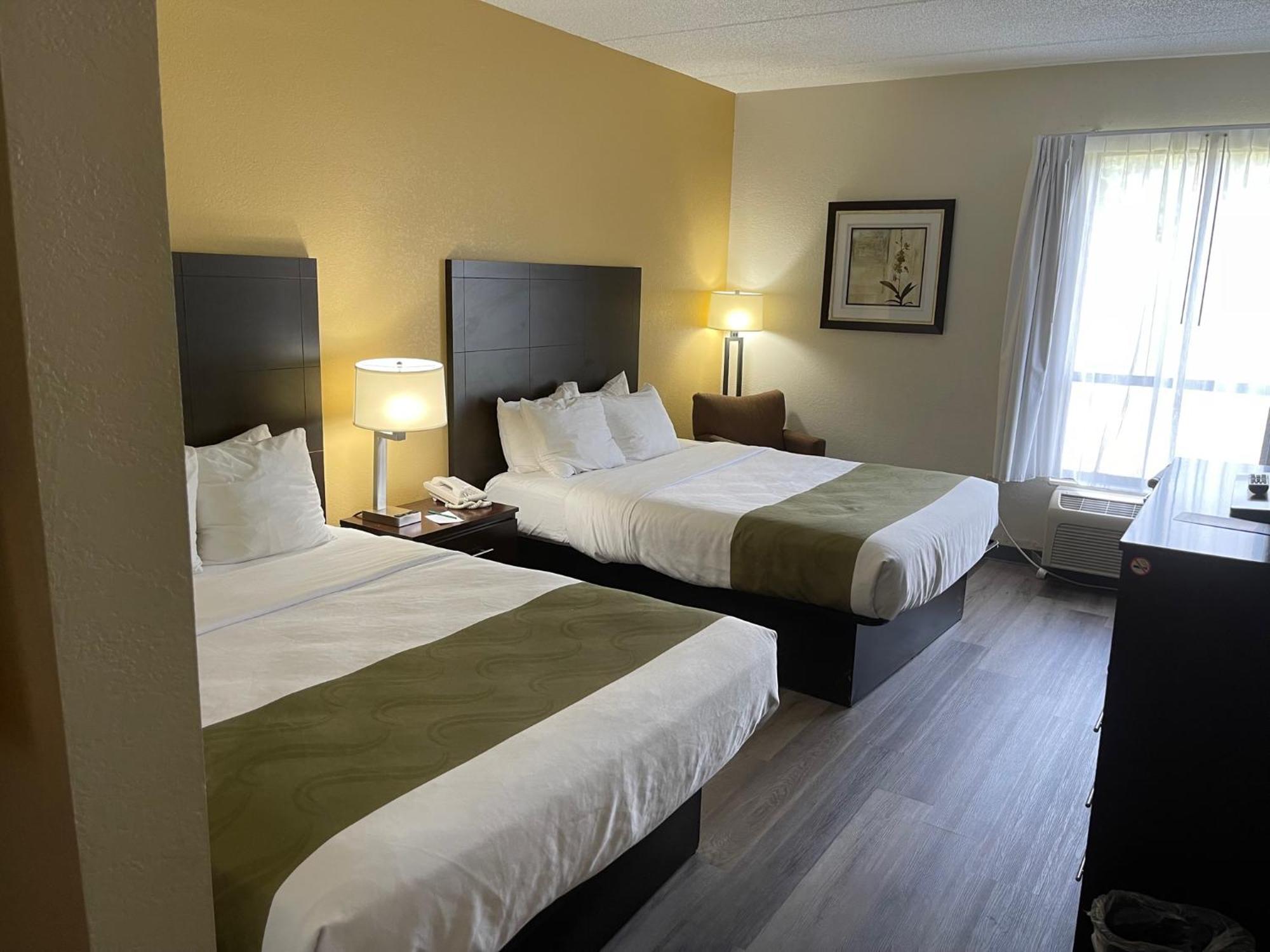 Quality Inn & Suites Lexington Exteriör bild