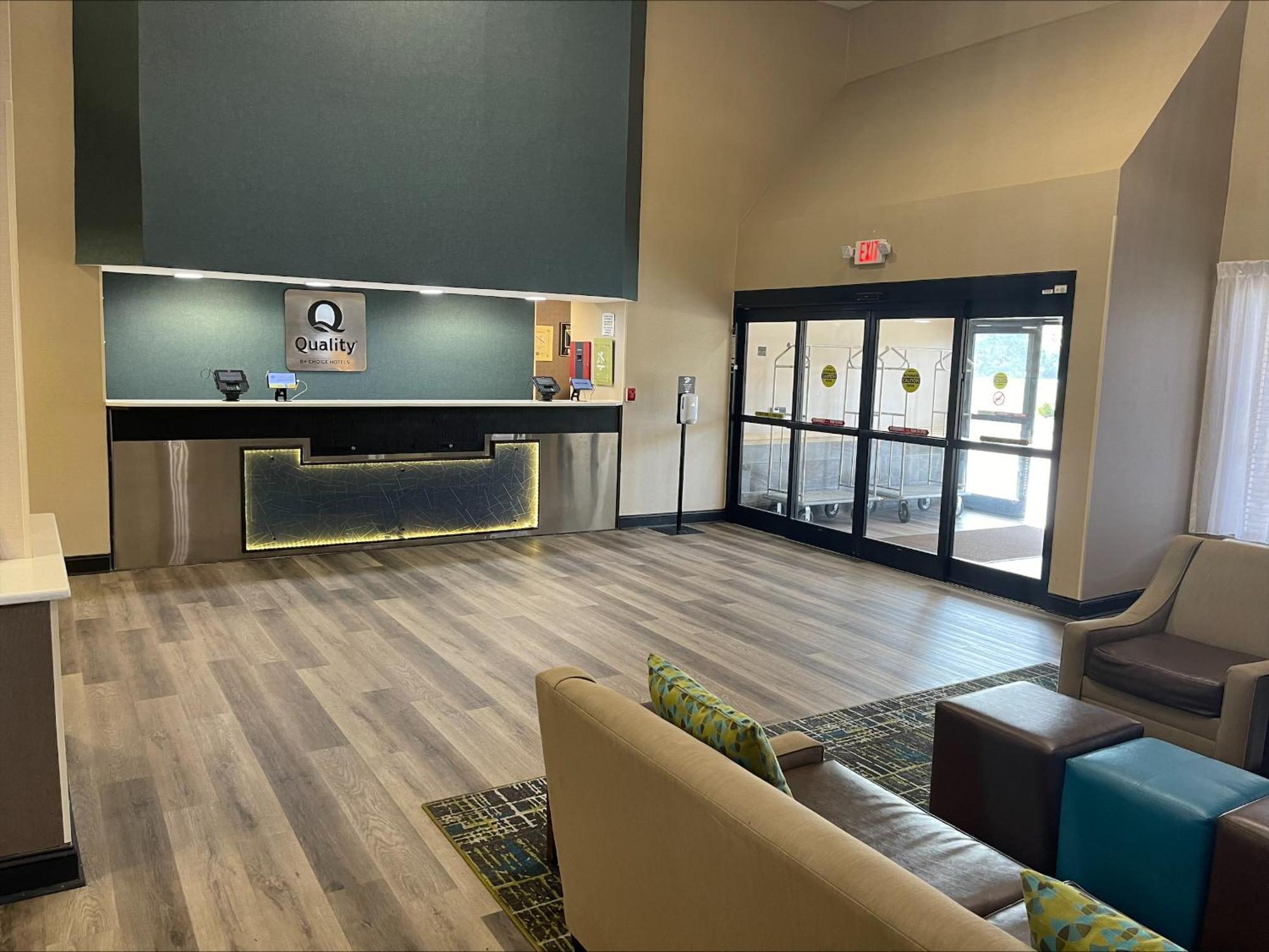 Quality Inn & Suites Lexington Exteriör bild