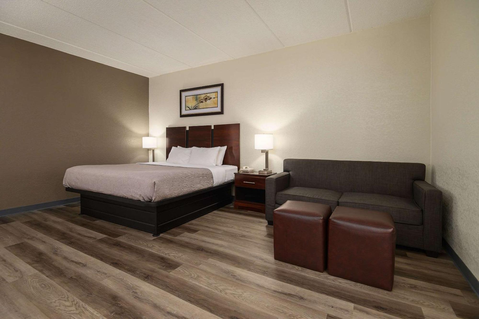 Quality Inn & Suites Lexington Exteriör bild